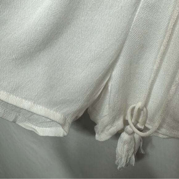 ANTHROPOLOGIE Raga Mariah Embroidered Halter Neck Romper NWT in Small - Picture 8 of 10